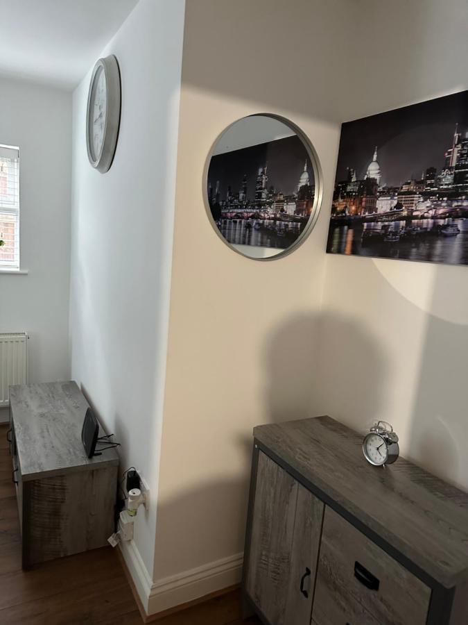 Beautiful Hoe Street Dream Ground Floor One Bedroom Apartment London Exteriör bild